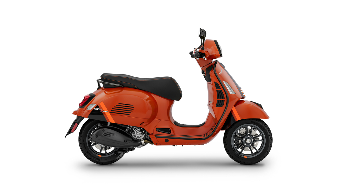 Vespa New GTS 300 HPE Super Sport