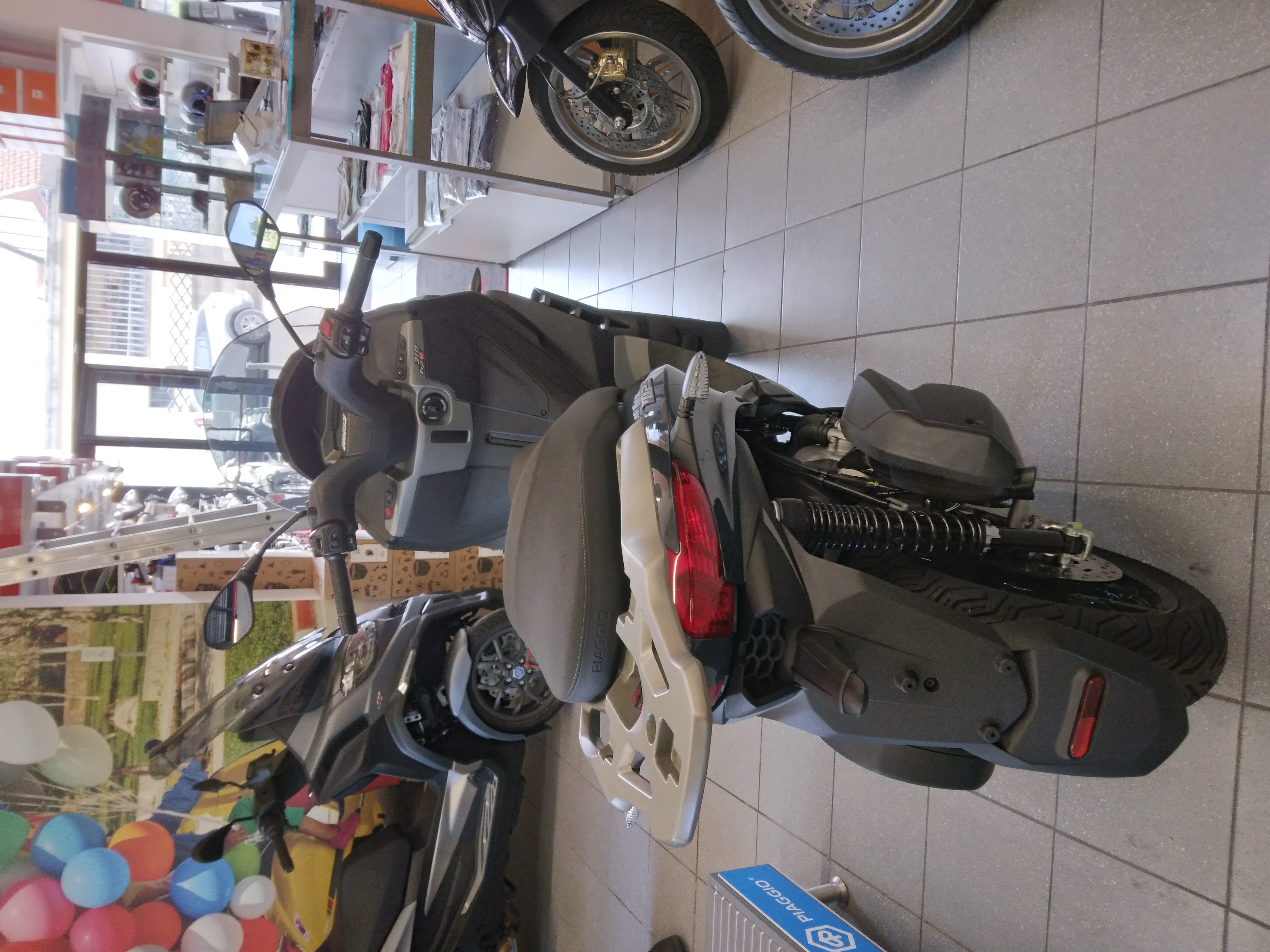 PIAGGIO MP3 310 HPE 2025, KM0