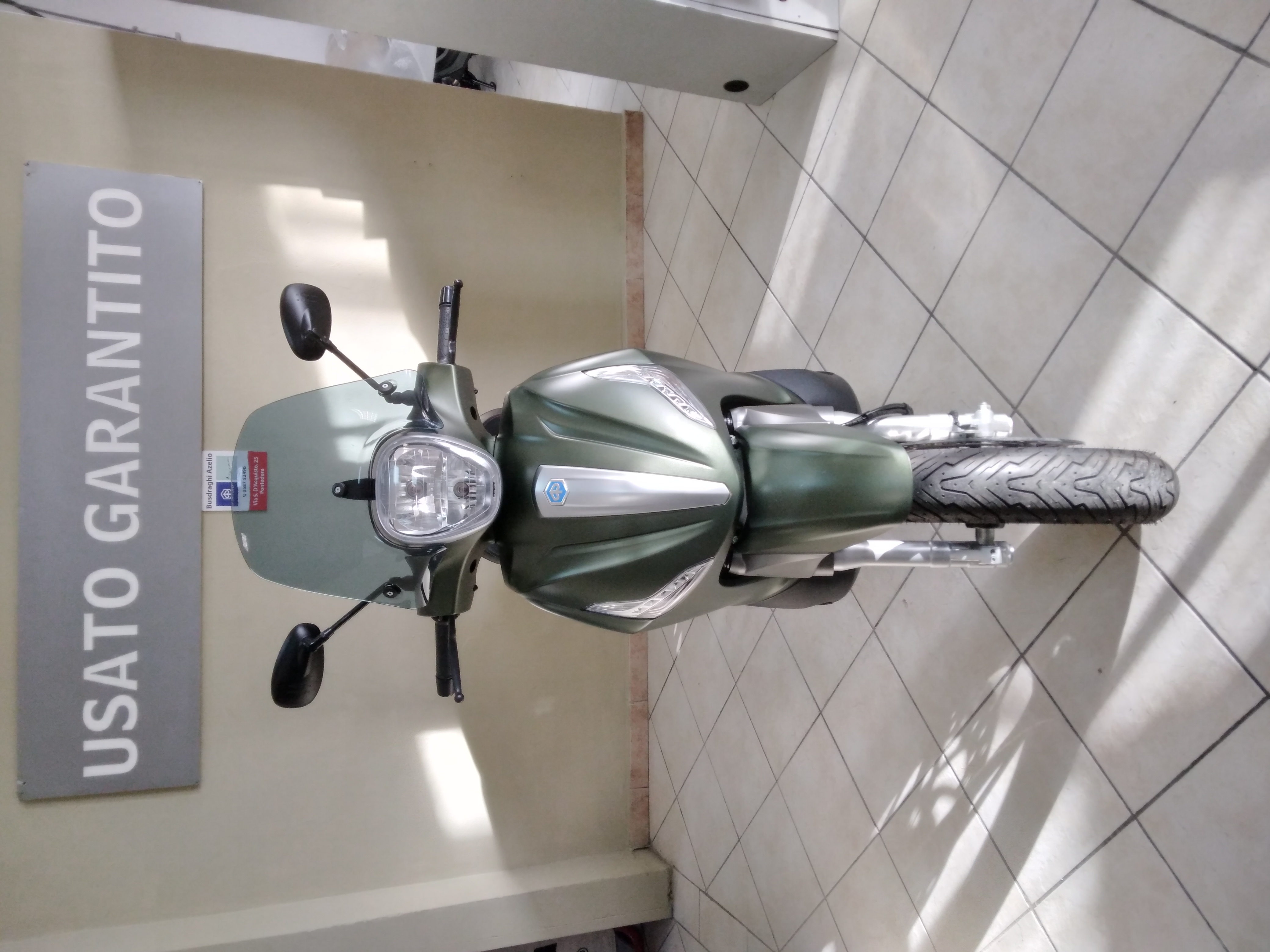 Piaggio Beverly 350 ABS, verde army, 2021