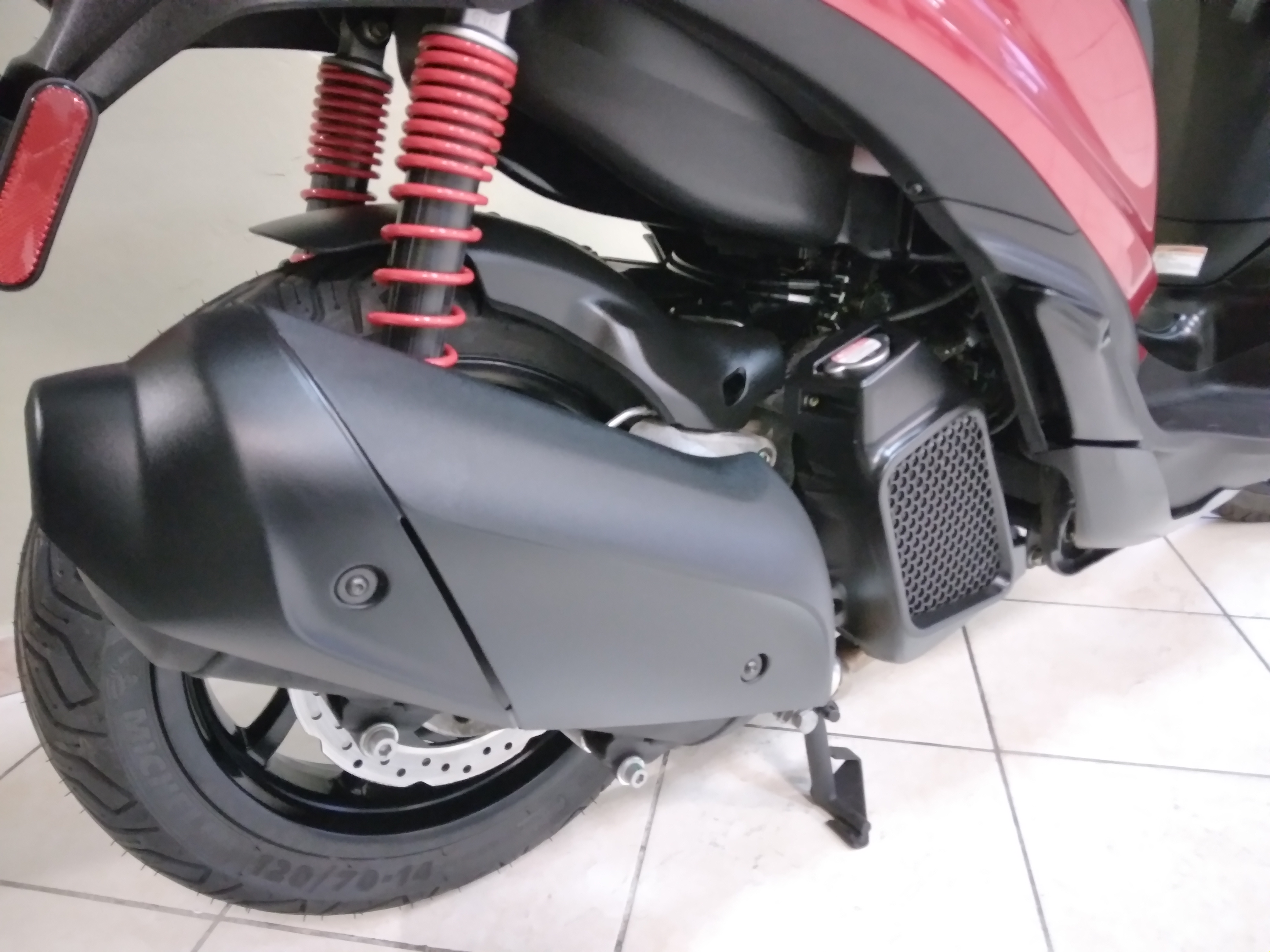 Piaggio Medley 125 ABS, rosso, 2024, 11886km