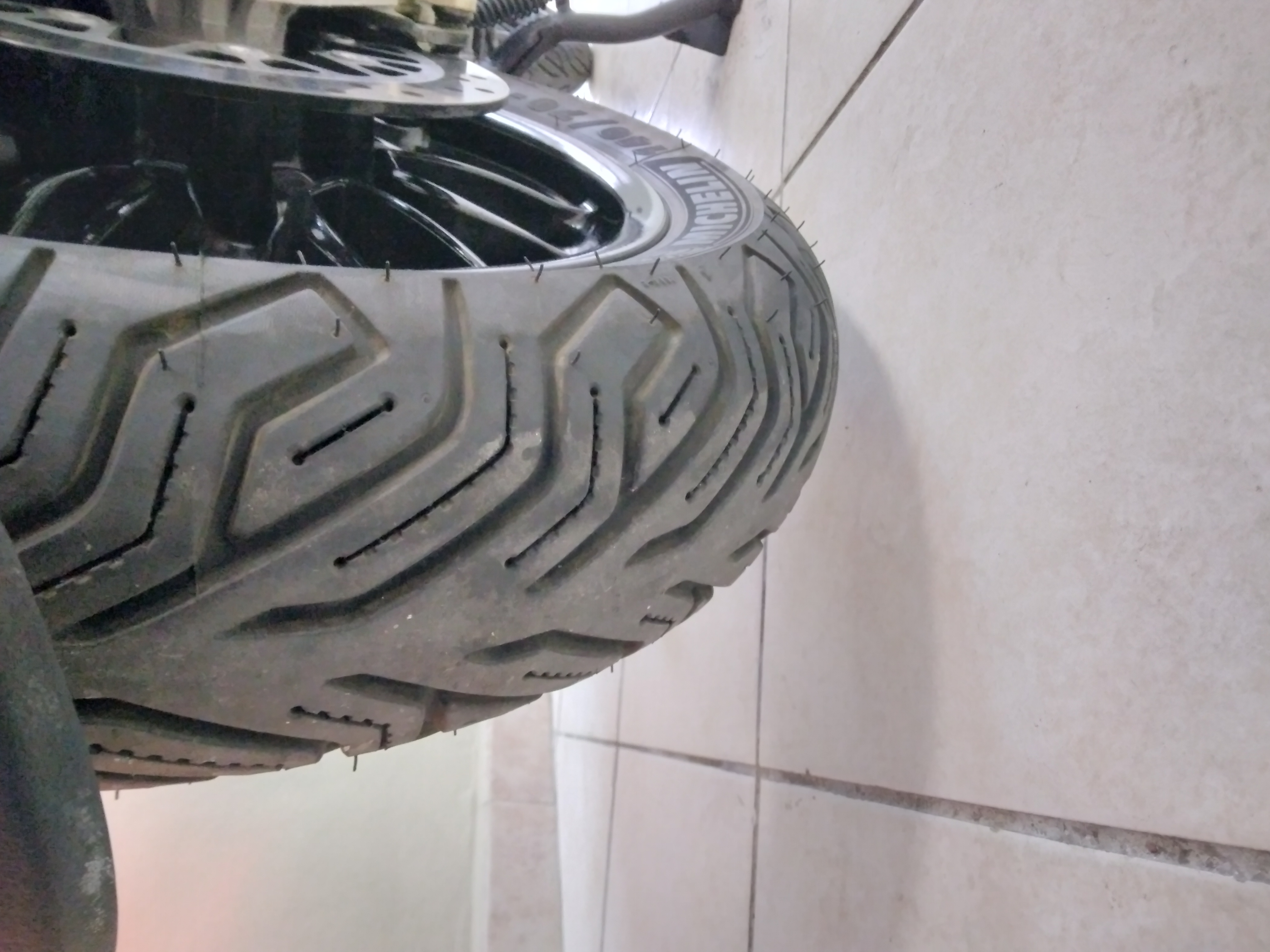 Piaggio Beverly 300 ABS, deep black, 2025, 546km