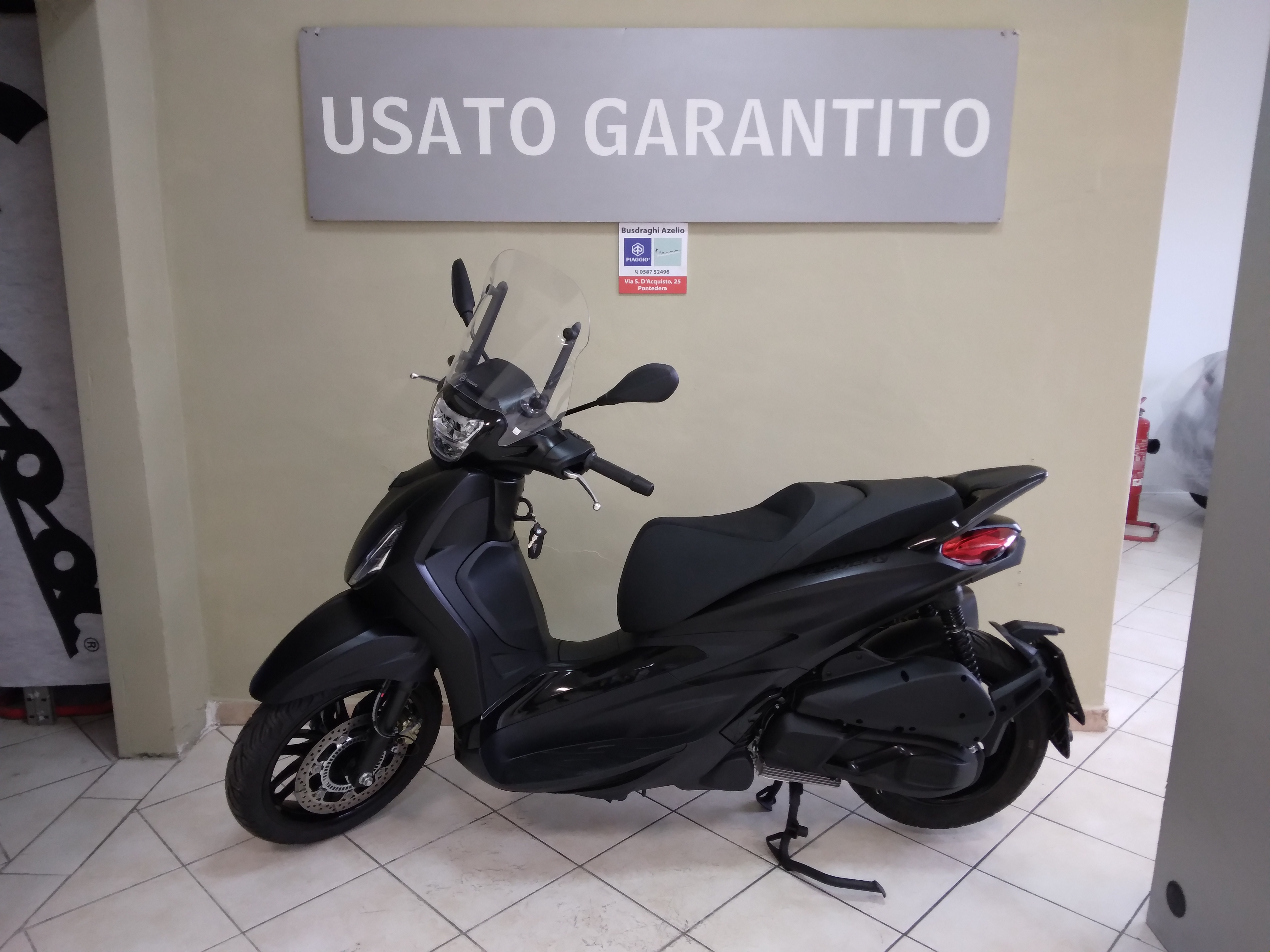Piaggio Beverly 300 ABS, deep black, 2025, 546km