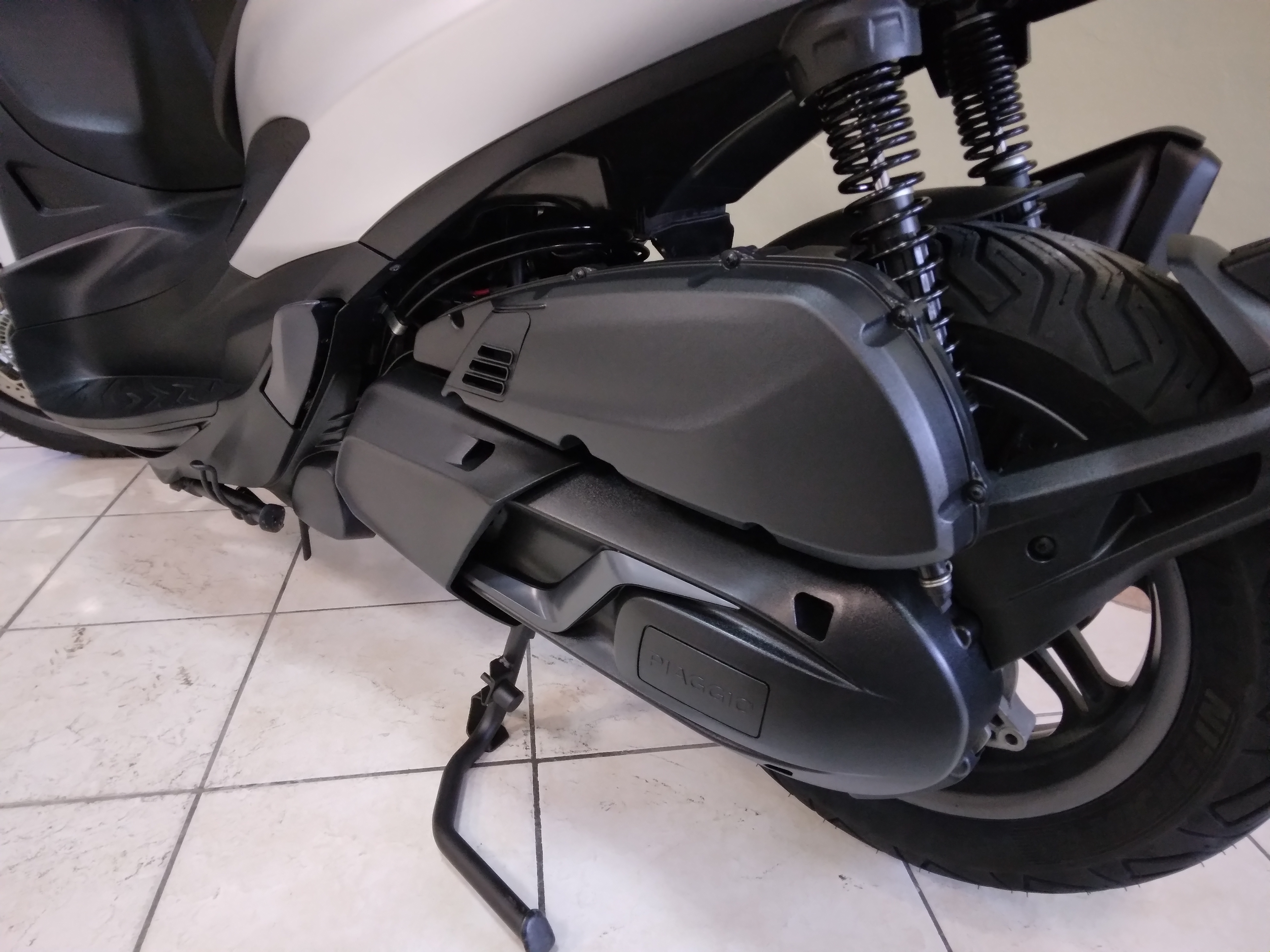 Piaggio Beverly 400 s , argento cometa, 2022