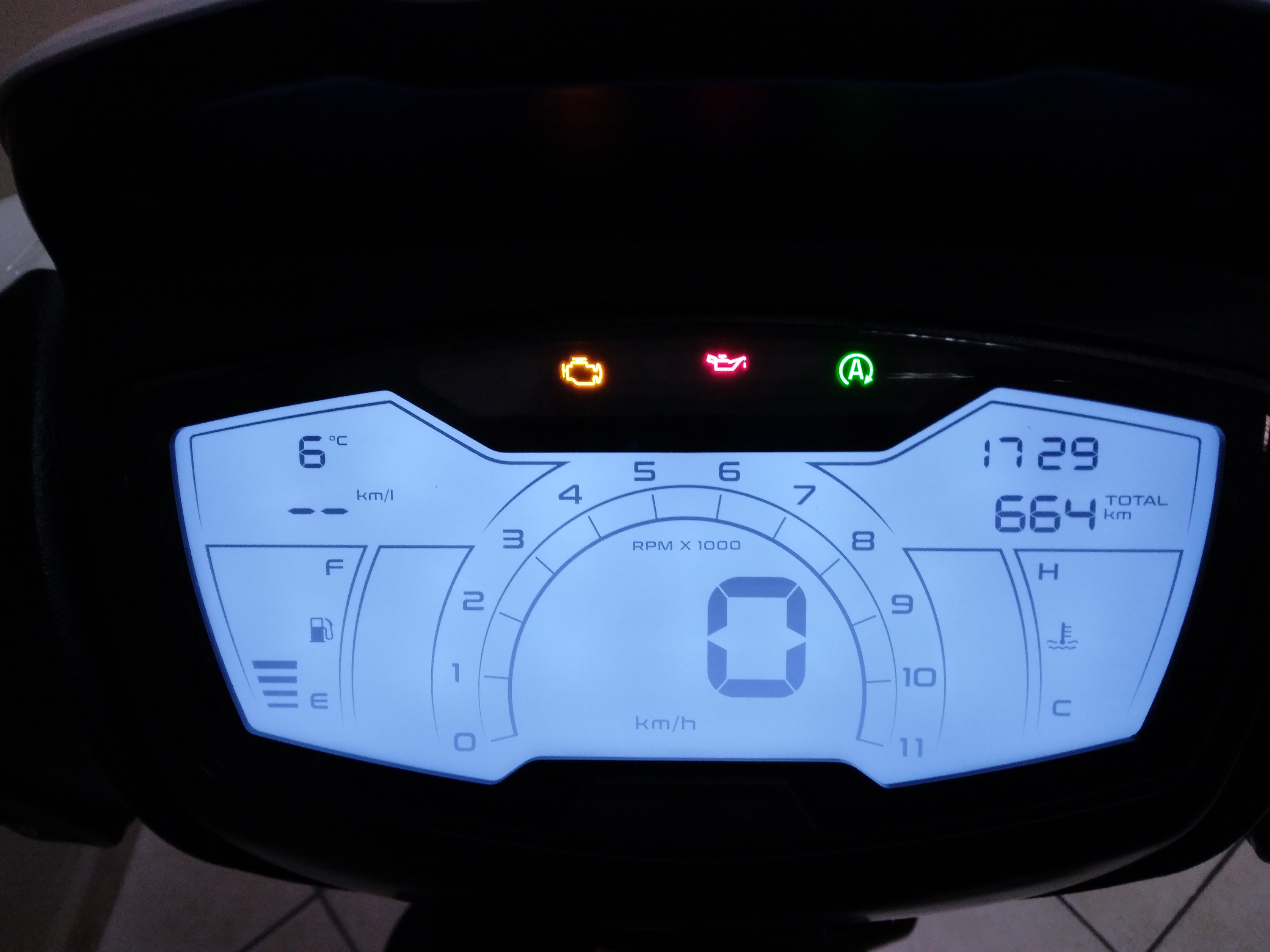 Piaggio Medley 125s, 2025, bianco luna, 664km, E5+