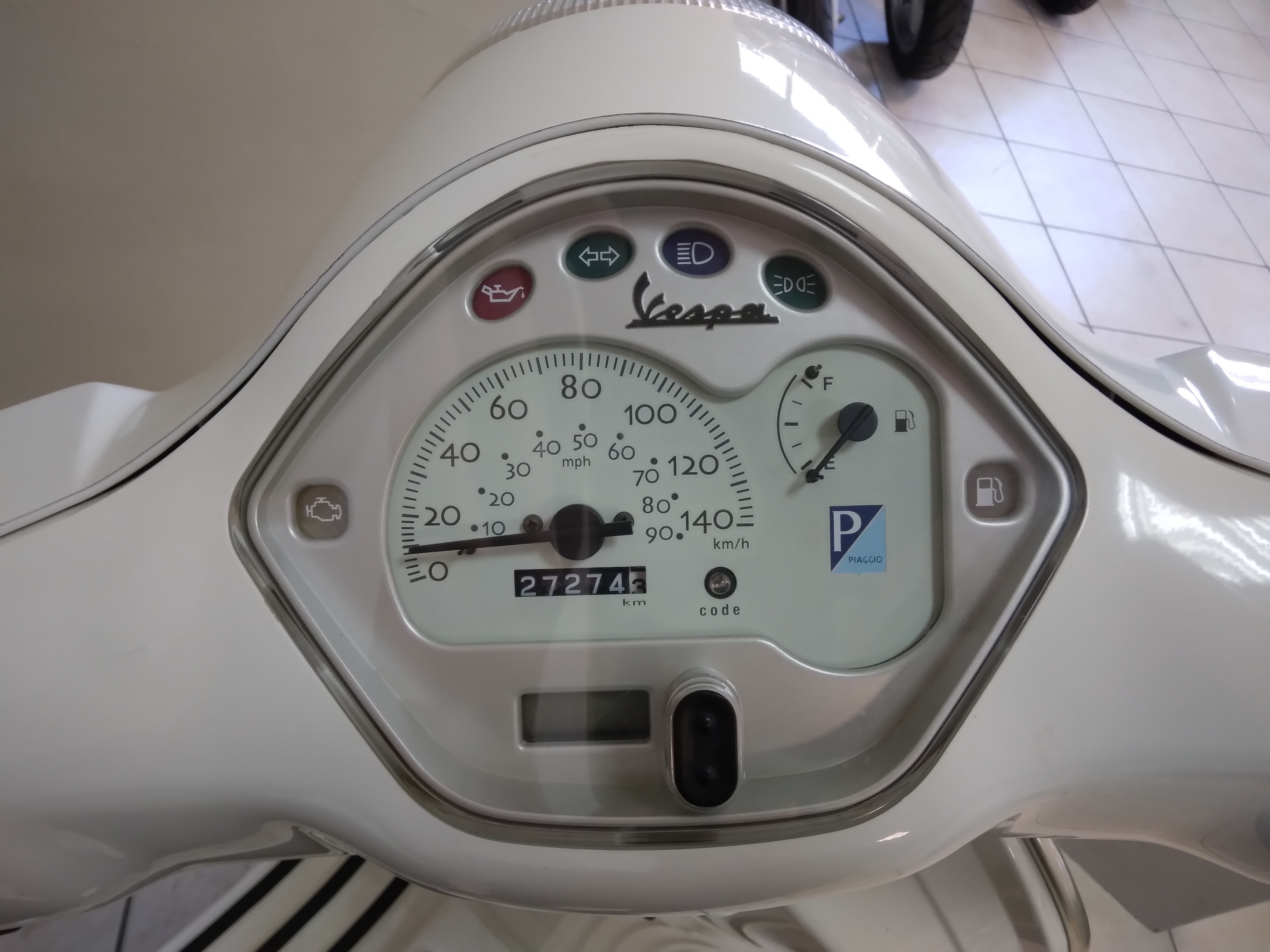 Vespa LX 125, 2012, bianca, 27274km