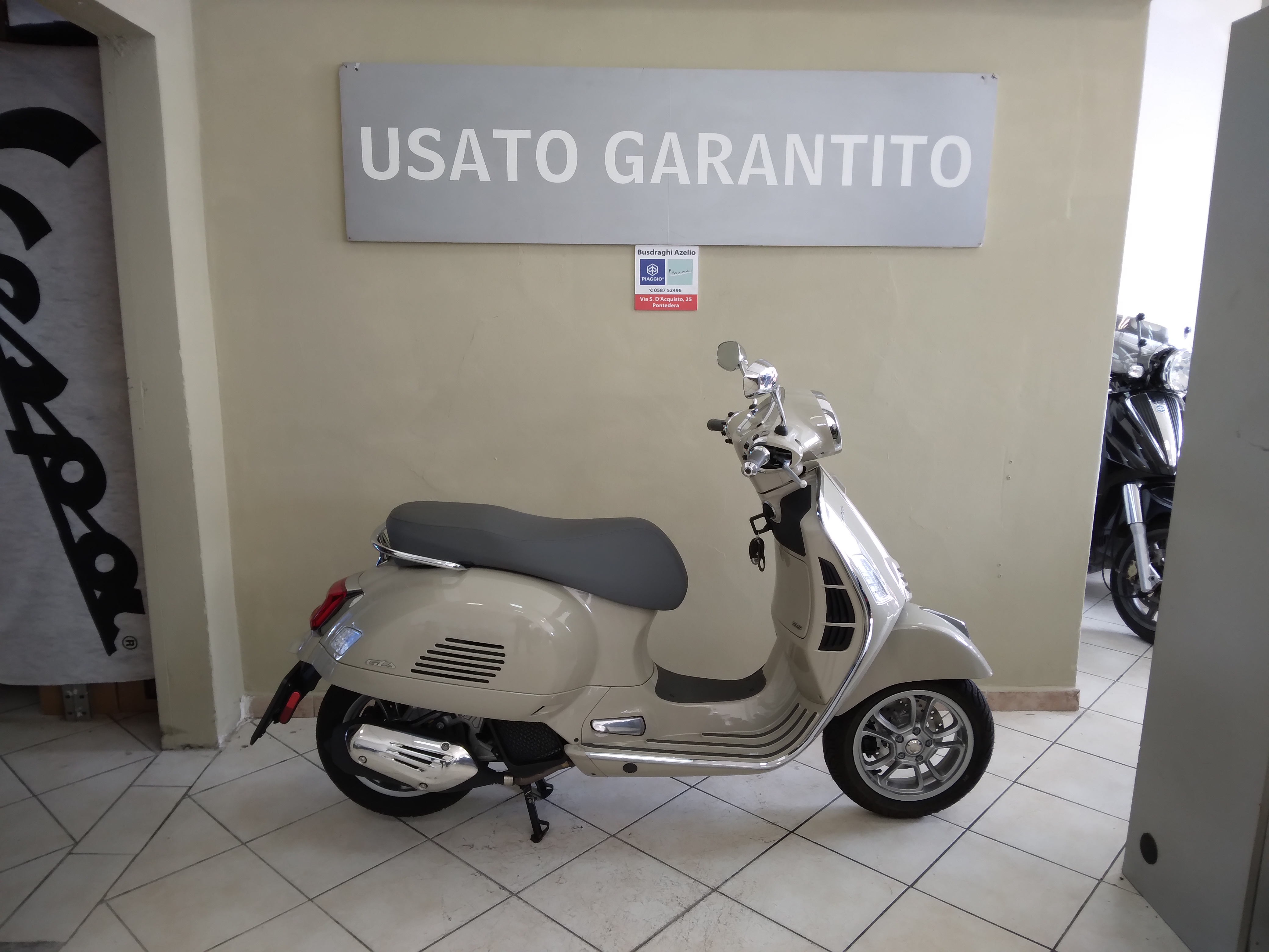 Vespa GTS 125, 2025, beige, 73km