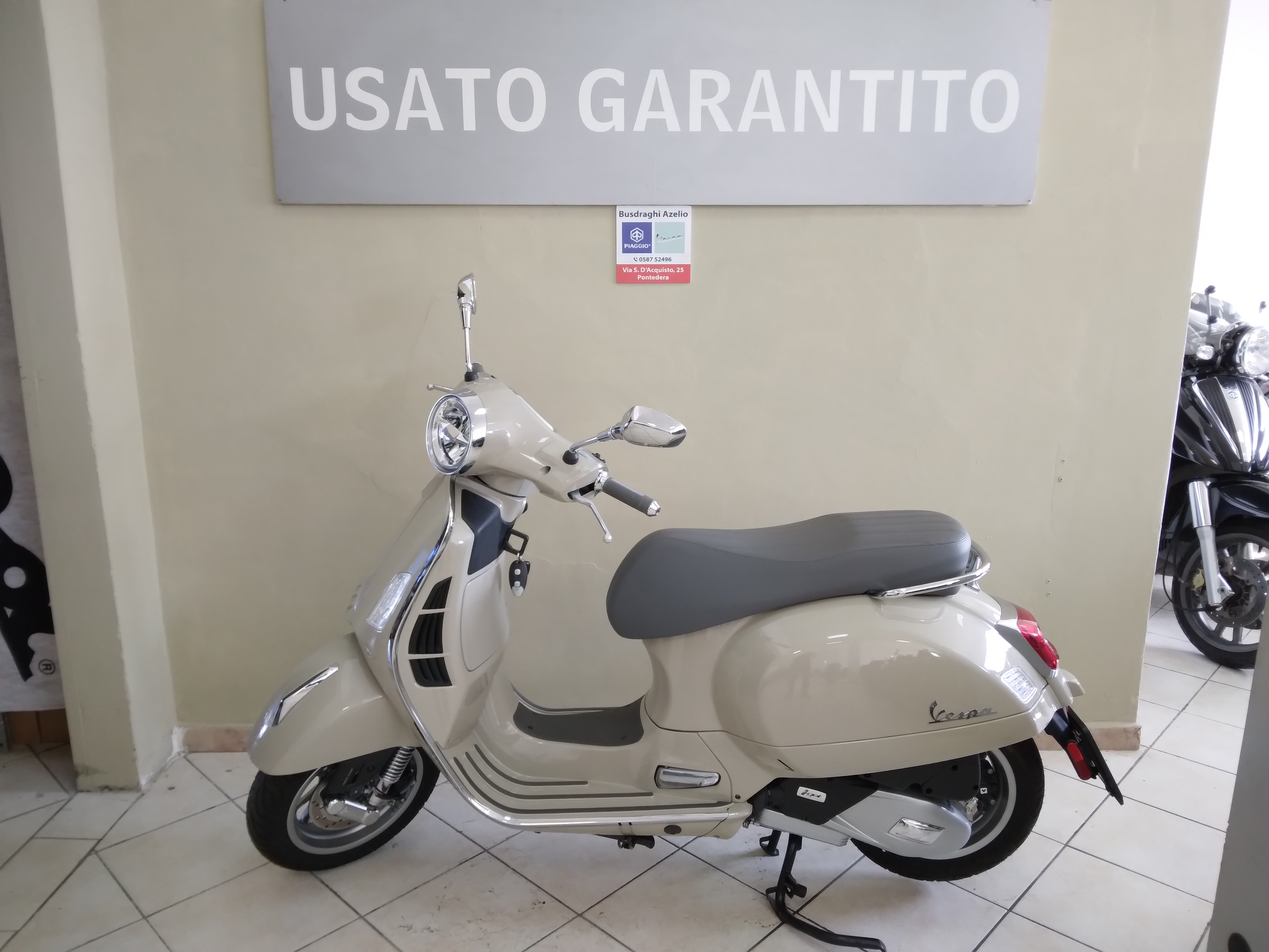 Vespa GTS 125, 2025, beige, 73km