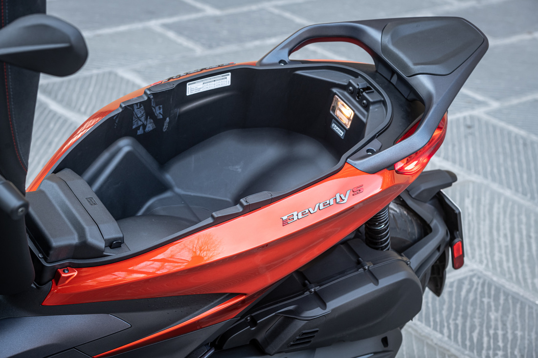 Beverly New 300 S