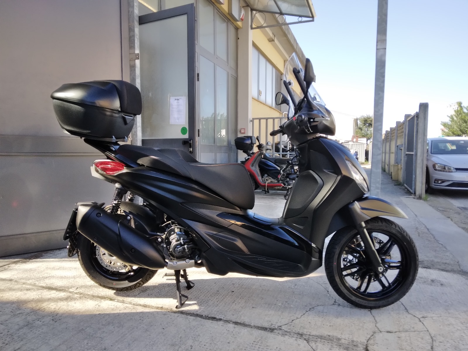 Piaggio Beverly 300, 2024, nero meteora