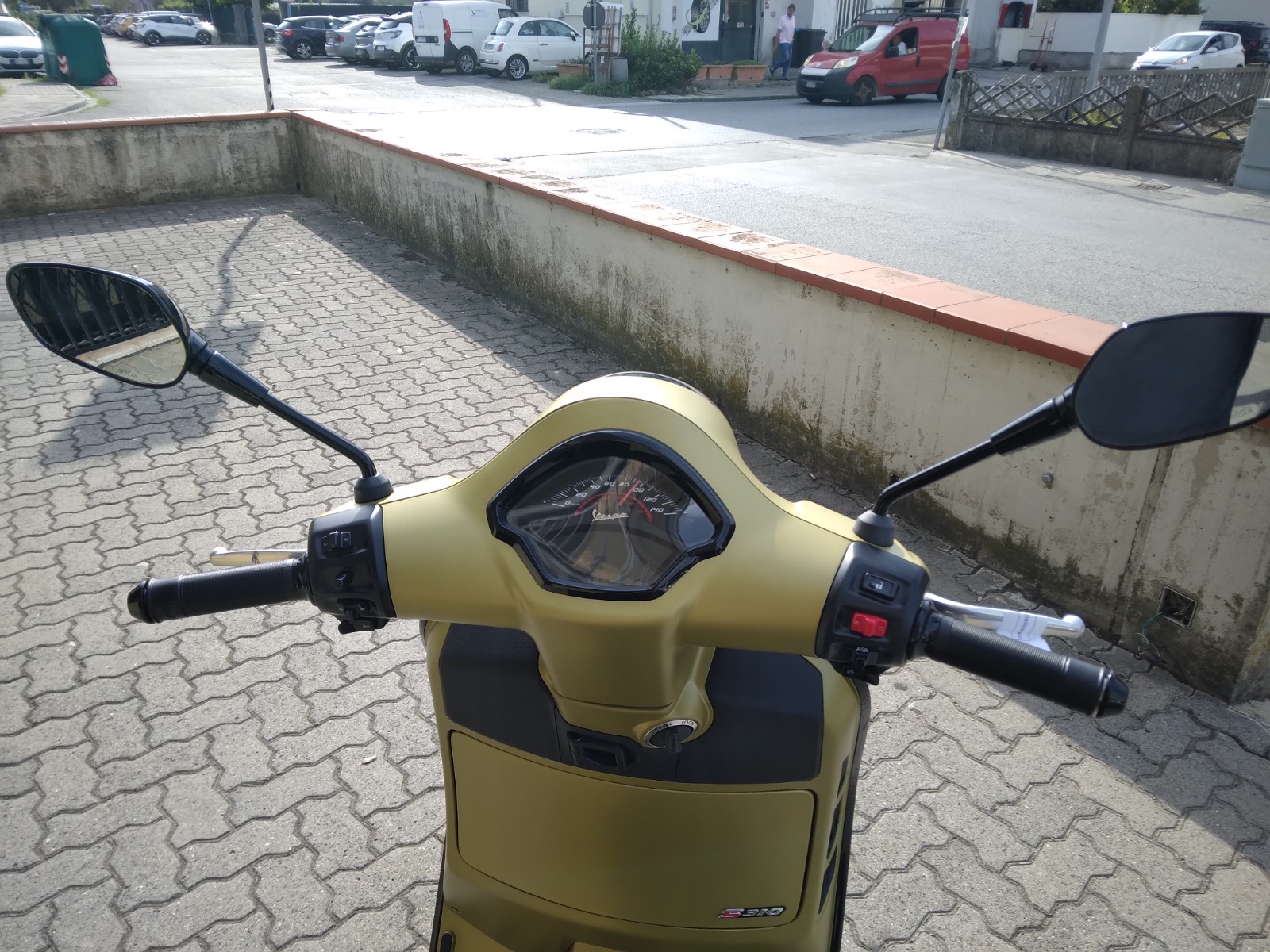 Vespa GTS 310 SuperSport, verde ambizioso, km0